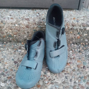 Preowned Bontrager Circuit Road Bike Shoes - Women's - Size 10 / Slate